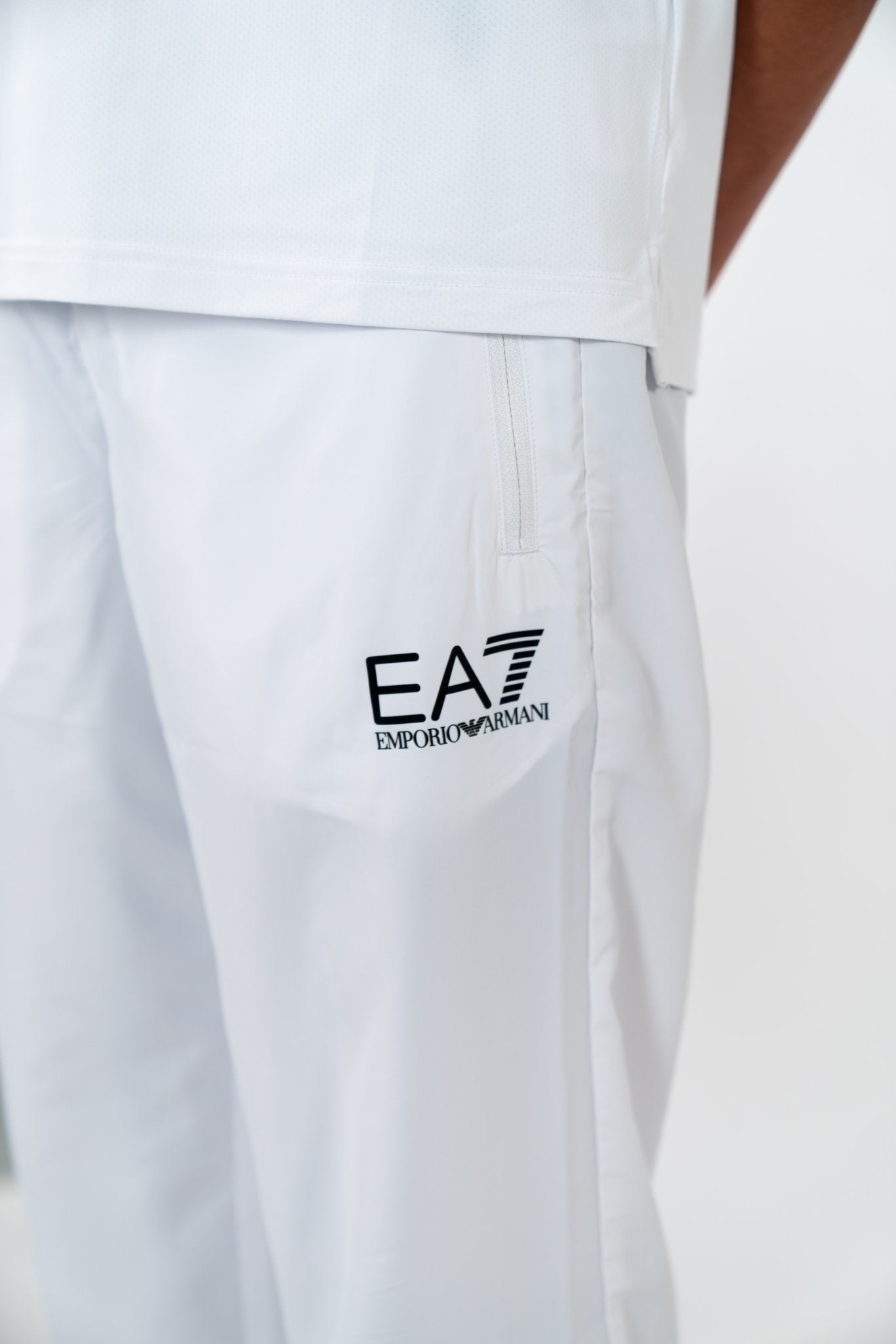 EA7 - Tracksuit